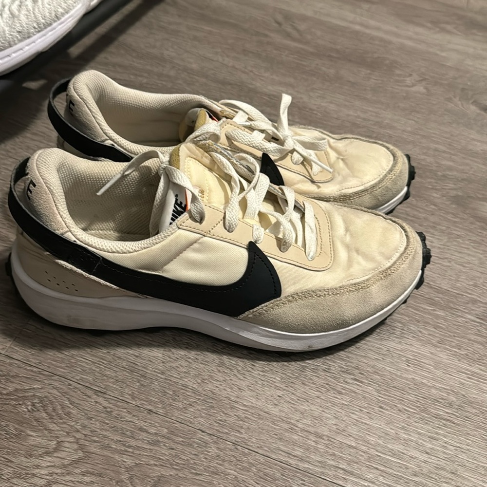Nike Debut Waffle Sneakers